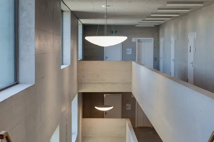 Referenzbild RZB-Leuchten © Jürg Knuchel